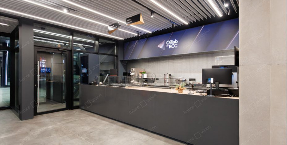 Внутренний светодиодный экран для заправки, OilLab by RCC