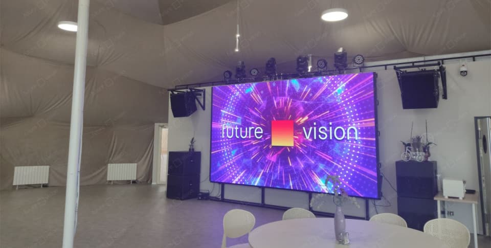 Интерьерный экран для экопарка «Вудлэнд»